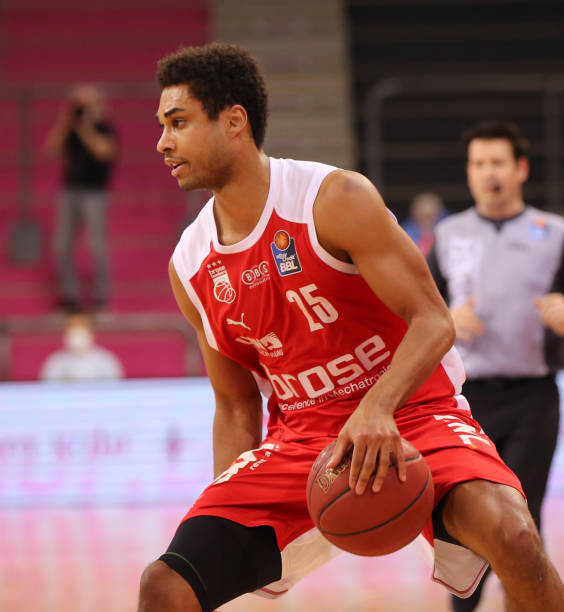 广东队的整 广东队的整